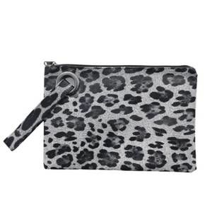 NEW PRETTY SIMPLE leopard wristlet clutch in grey/black